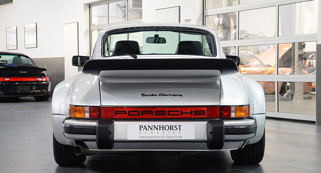 Porsche 911 930  3.0L Turbo Carrera