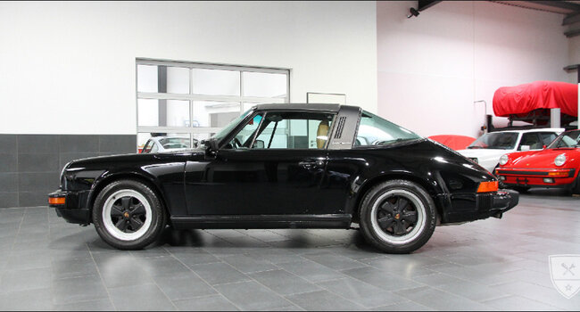 Porsche 911 Carrera Targa