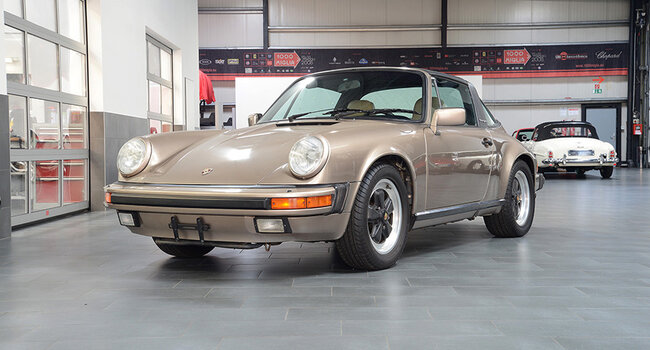 Porsche 911 Carrera Targa