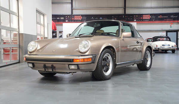 Porsche 911 Carrera Targa