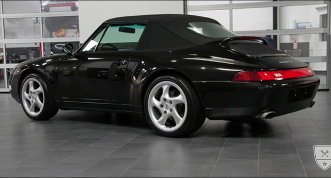 Porsche 993 Carrera 4 Cabriolet