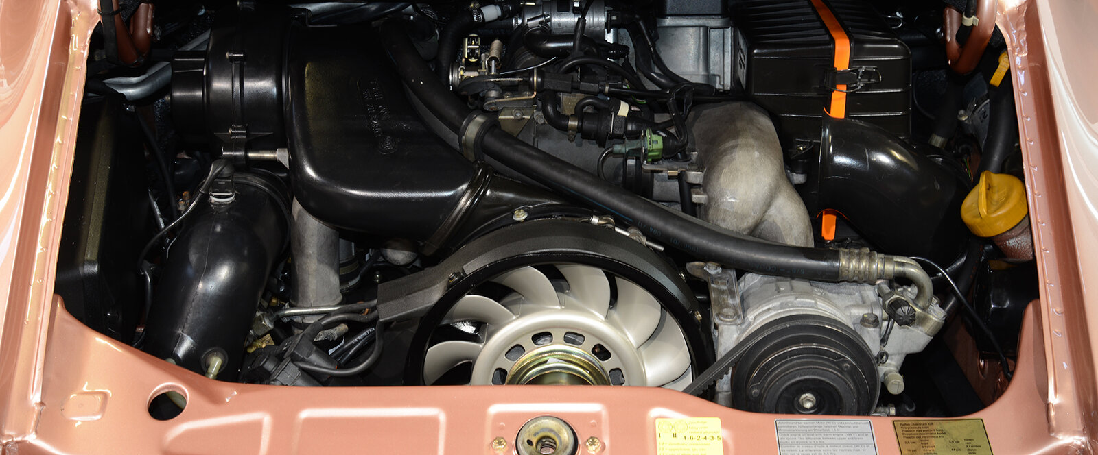 Porsche 964 Carrera 4 Cabriolet