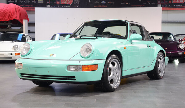 Porsche 964 Carrera 2 Targa Mintgrün