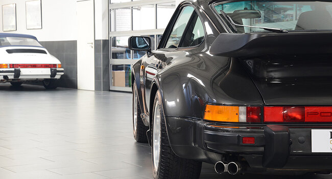 PORSCHE 911 930 TURBO COUPÉ