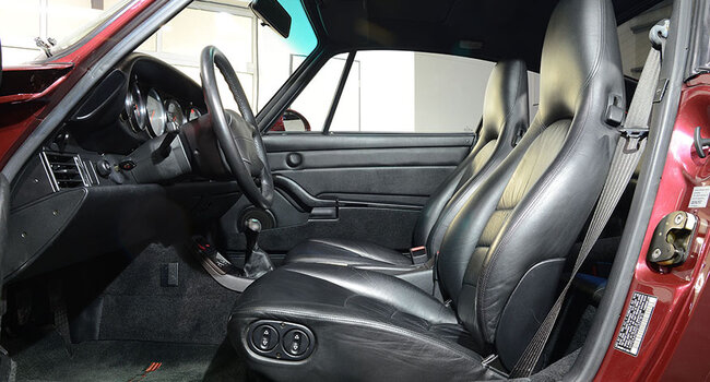 Porsche 993 Carrera 4S Coupe