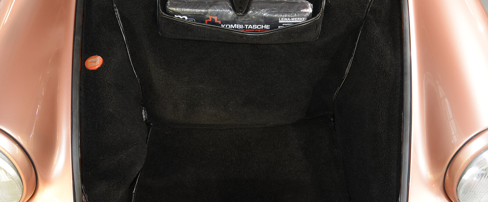 Porsche 964 Carrera 4 Cabriolet