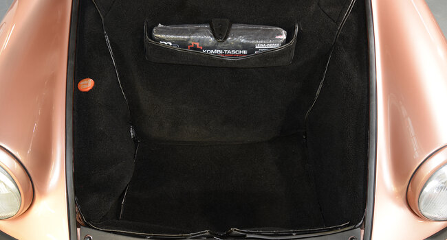 Porsche 964 Carrera 4 Cabriolet