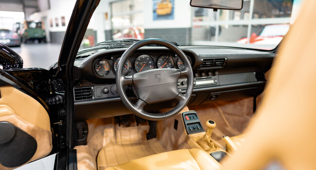 Porsche 993 Carrera Cabriolet