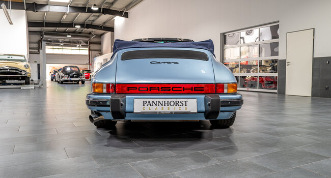 Porsche 911 3.2 Carrera Cabriolet