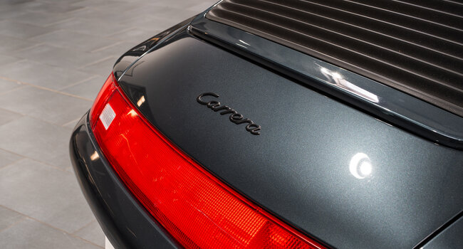 Porsche 911 Carrera 2 (993) Cabriolet