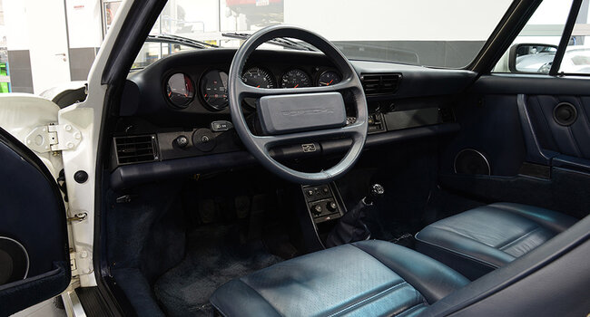 PORSCHE 911 3.2 CARRERA CABRIOLET