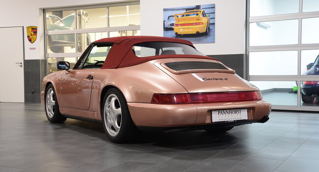 Porsche 964 Carrera 4 Cabriolet