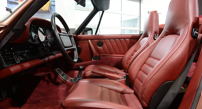 Porsche 964 Carrera 4 Cabriolet