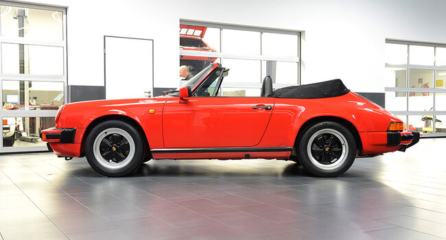 Porsche 911 Carrera Cabriolet