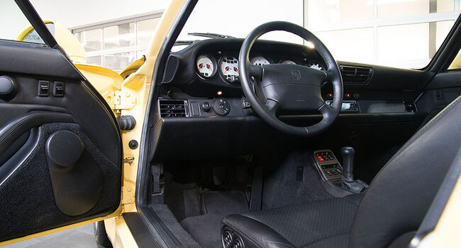 Porsche 993 Carrera 4S Coupe