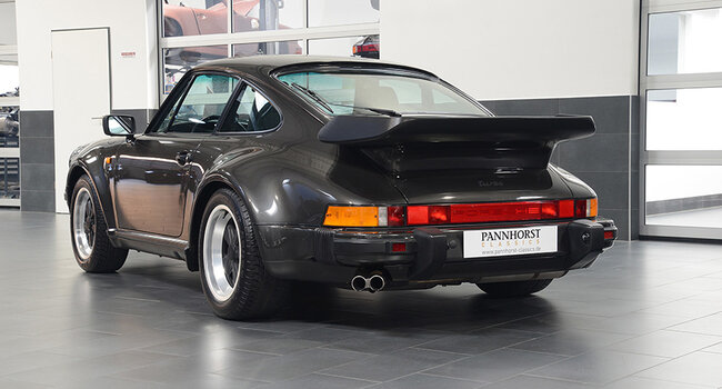 PORSCHE 911 930 TURBO COUPÉ