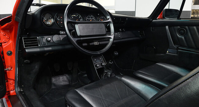 Porsche 911 Carrera Cabriolet