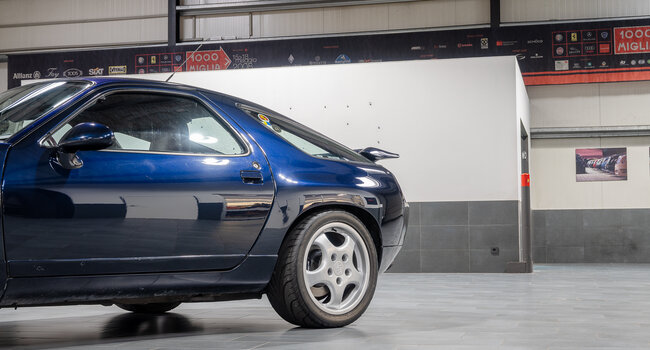Porsche 928 GTS