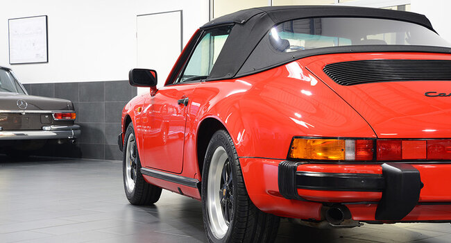 Porsche 911 Carrera Cabriolet