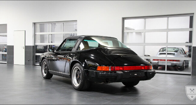 Porsche 911 Carrera Targa