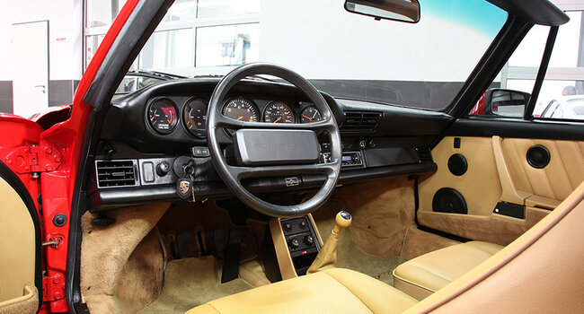 Porsche 911 3.2 Carrera Targa