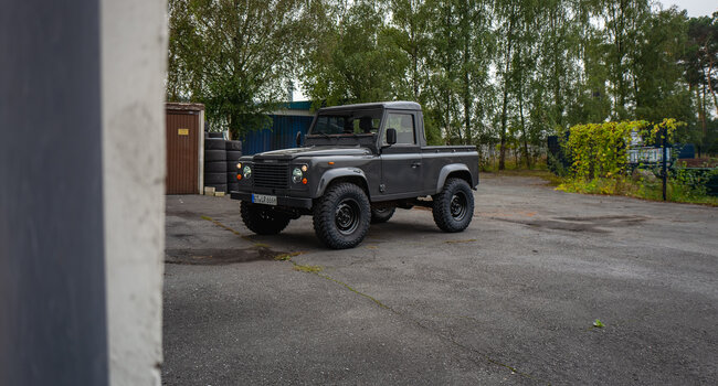 Land Rover Defender 90 Pick-Up Original V8