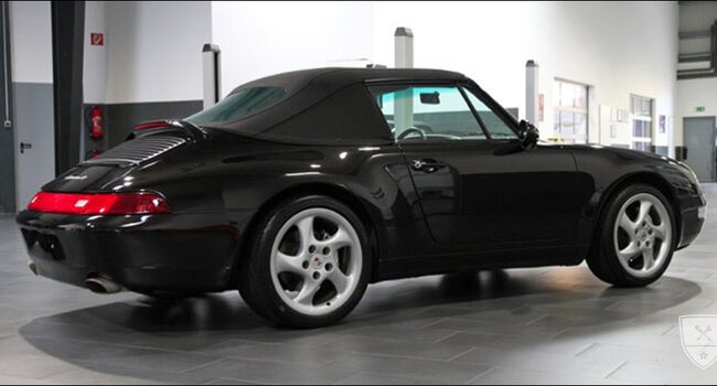 Porsche 993 Carrera 4 Cabriolet