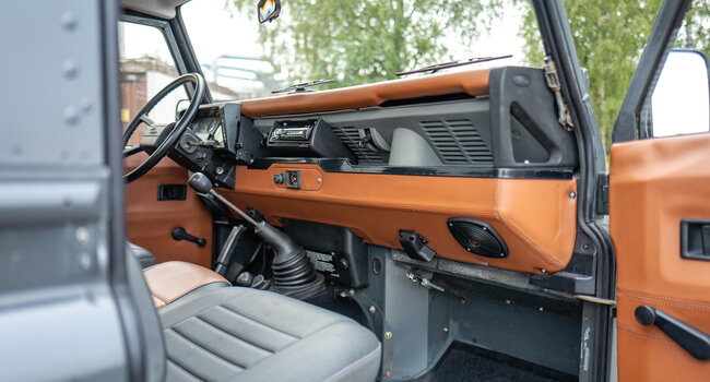 Land Rover Defender 90 Pick-Up Original V8