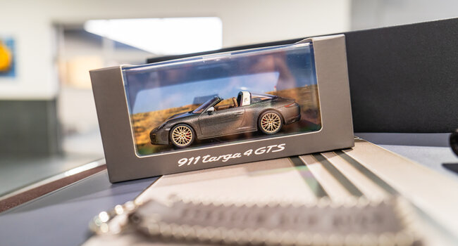 911 Targa 4 GTS Exclusive Manufaktur Edition