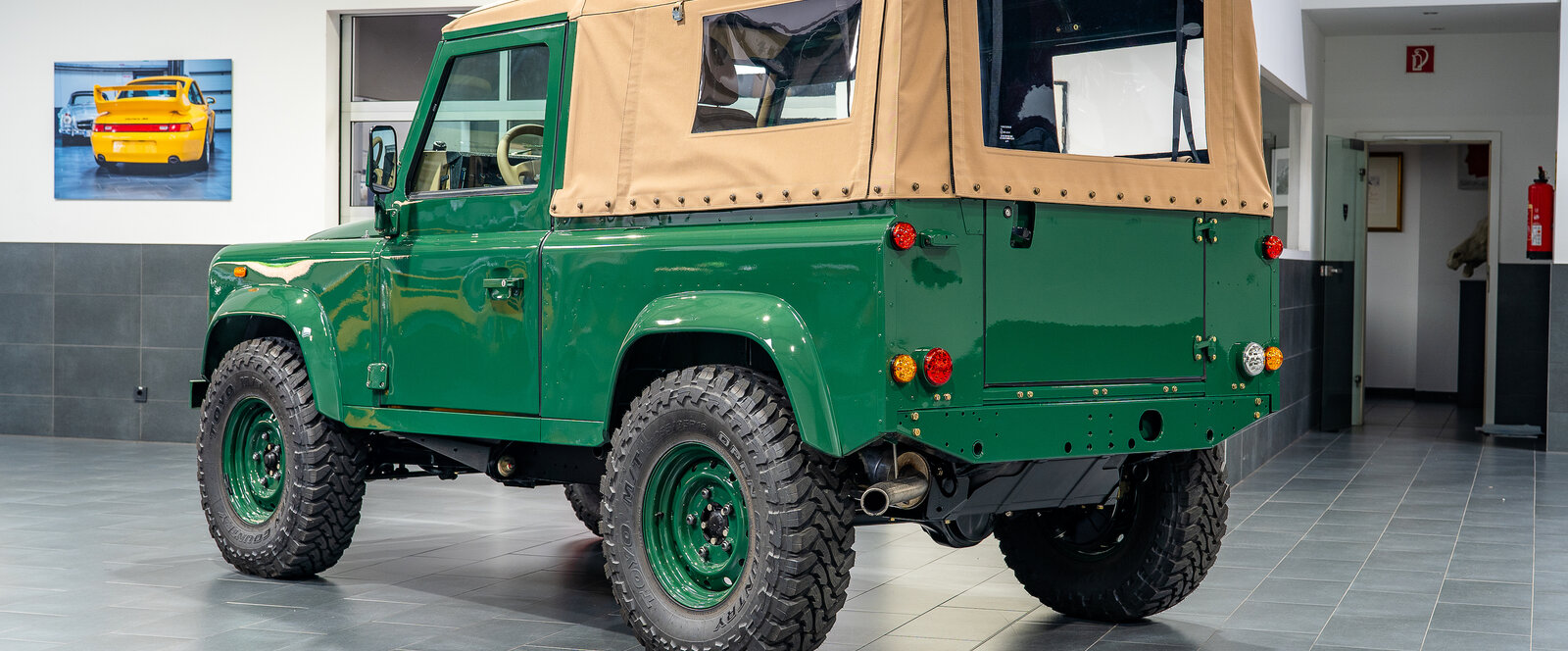 Land Rover Defender D90 TD5