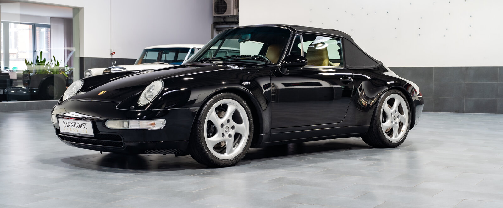 Porsche 993 Carrera Cabriolet