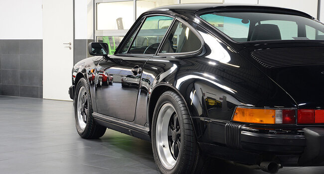 Porsche 911 Carrera Coupe G50