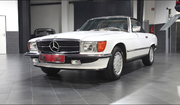 Mercedes-Benz 560 SL Roadster