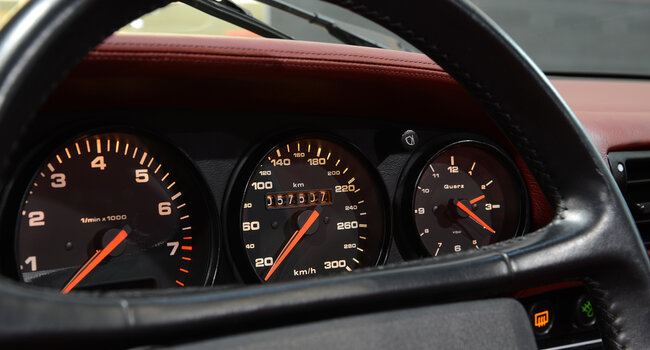 Porsche 964 Carrera 4 Cabriolet