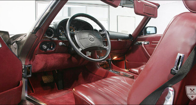 Mercedes-Benz 560 SL Roadster