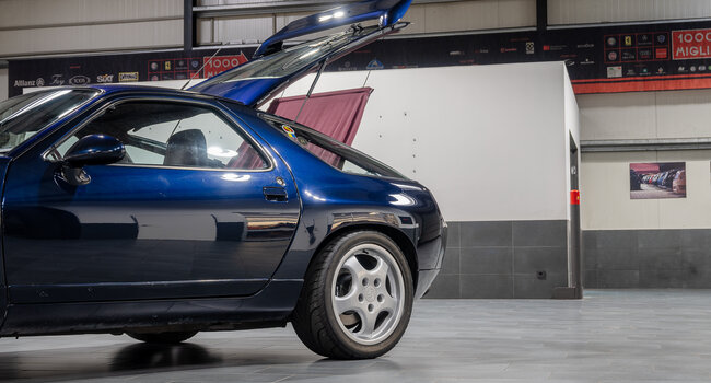 Porsche 928 GTS