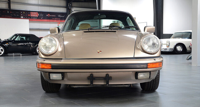 Porsche 911 Carrera Targa