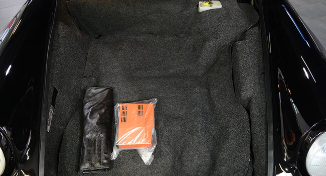 Porsche 911 Carrera 3.2 Speedster