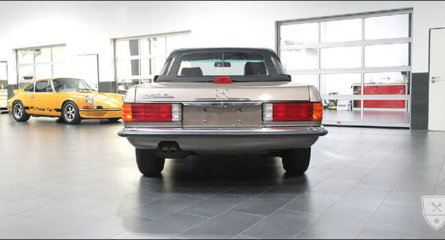 Mercedes-Benz 560 SL Roadster