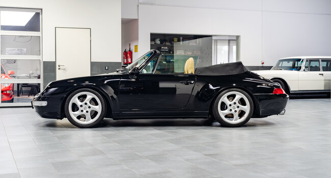 Porsche 993 Carrera Cabriolet