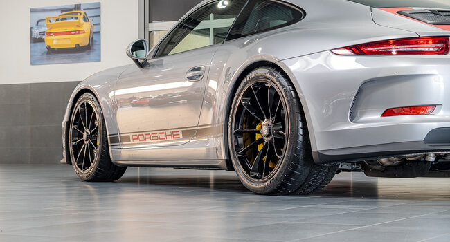 911R