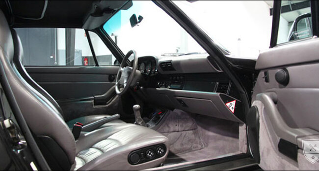 Porsche 993 Carrera 4 Cabriolet