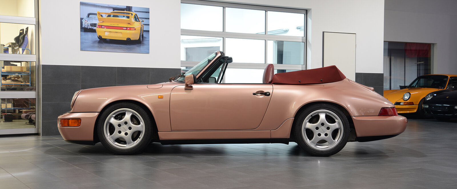 Porsche 964 Carrera 4 Cabriolet