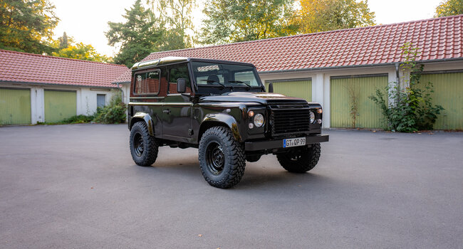 Range Rover Defender 90