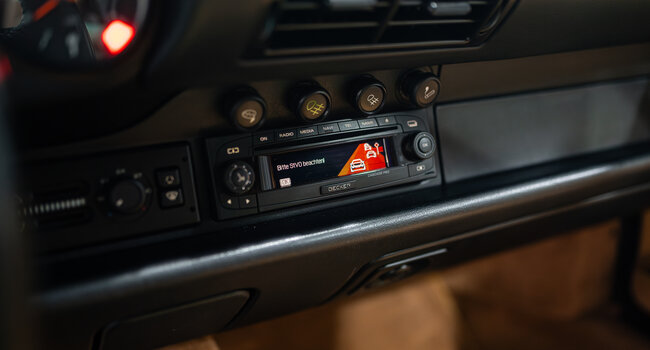 Porsche 911 Carrera 2 (993) Cabriolet