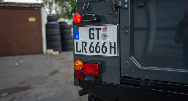 Land Rover Defender 90 Pick-Up Original V8