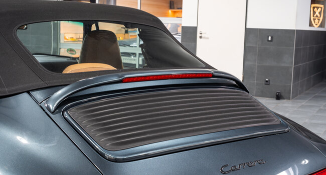 Porsche 911 Carrera 2 (993) Cabriolet