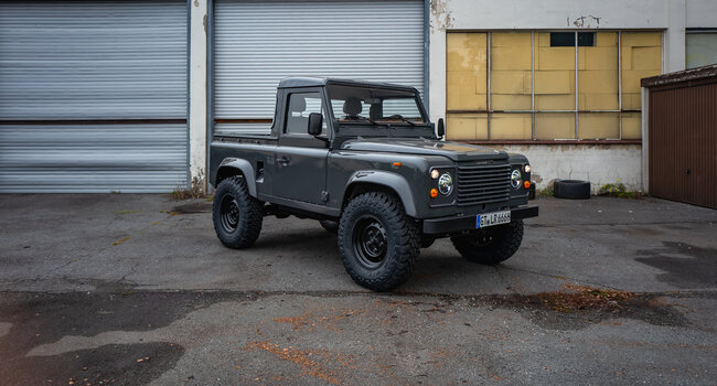 Land Rover Defender 90 Pick-Up Original V8