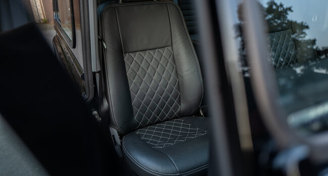 Range Rover Defender 90