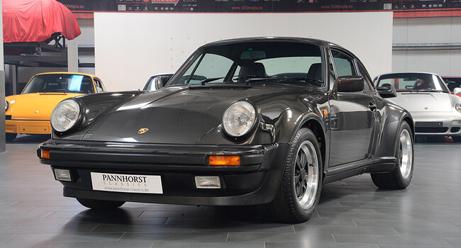PORSCHE 911 930 TURBO COUPÉ
